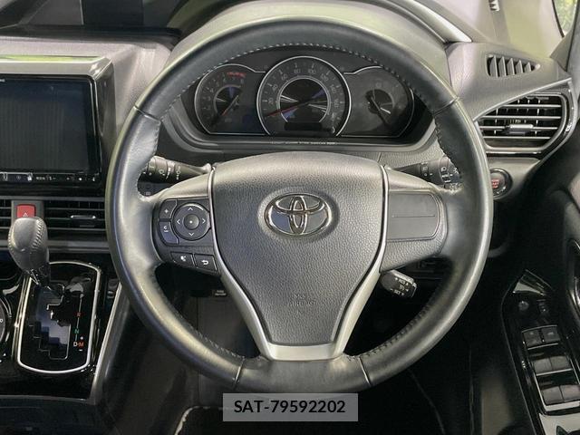 Toyota VOXY 2020-09 8218537-11