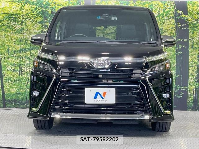 Toyota VOXY 2020-09 8218537-14