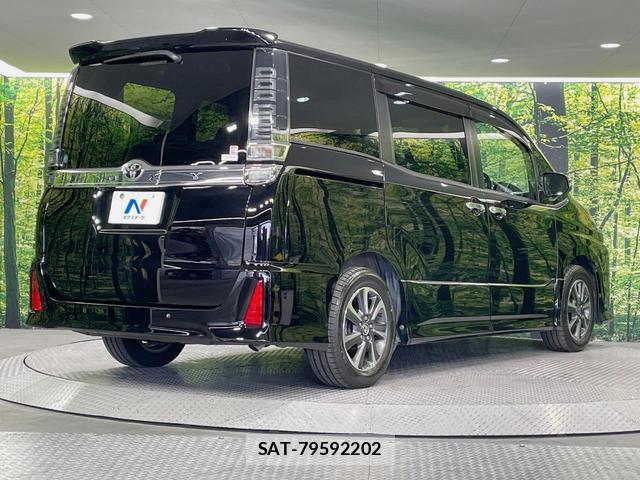 Toyota VOXY 2020-09 8218537-17