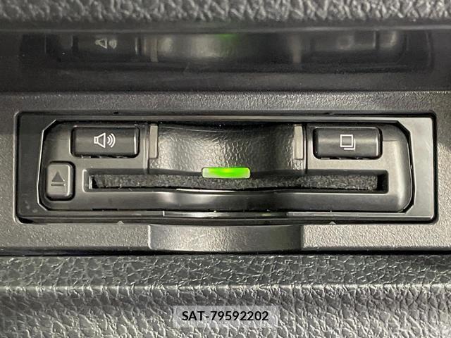 Toyota VOXY 2020-09 8218537-6