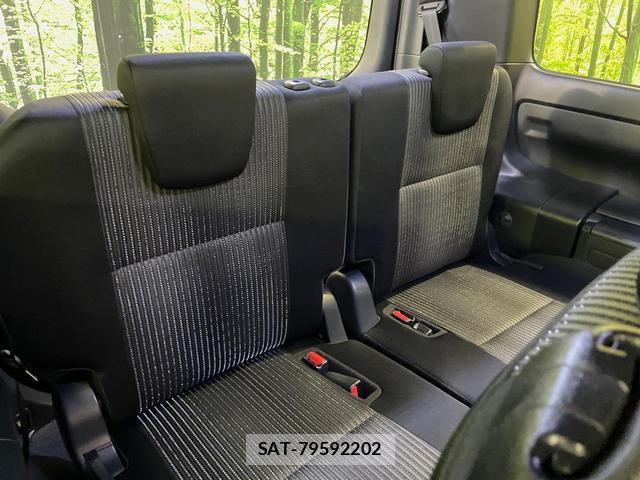 Toyota VOXY 2020-09 8218537-9