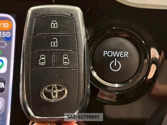 Toyota VOXY 2024-07 8218705-10