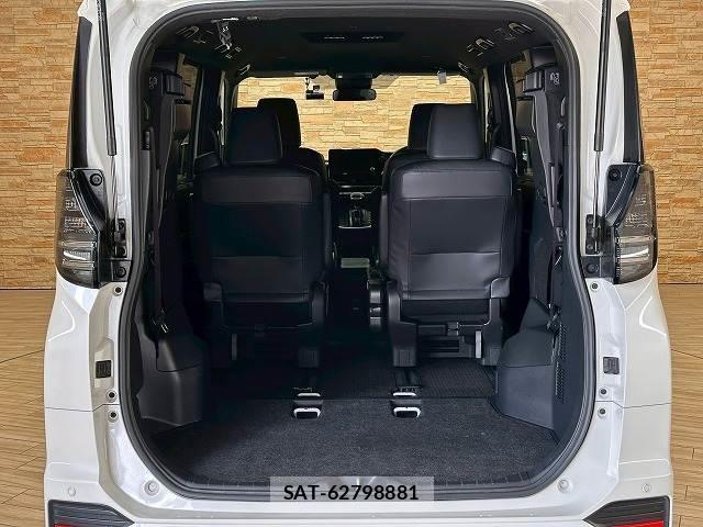 Toyota VOXY 2024-07 8218705-12