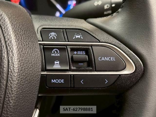 Toyota VOXY 2024-07 8218705-6