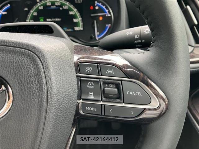 Toyota VOXY 2023-07 8218760-16