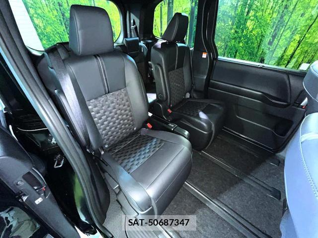 Toyota VOXY 2026-01 8219067-8