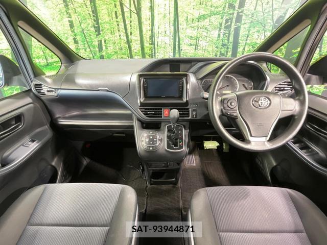 Toyota VOXY 2015-07 8219140-1