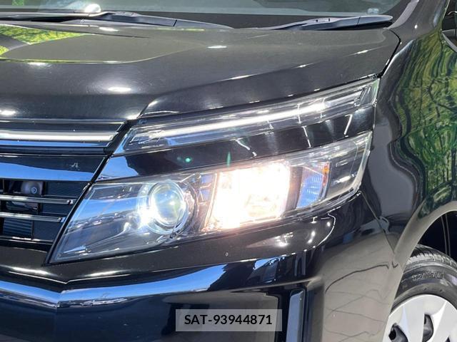 Toyota VOXY 2015-07 8219140-13