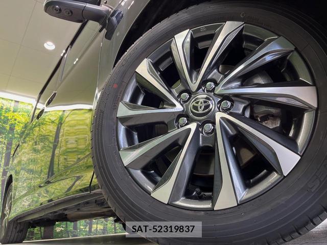 Toyota VOXY 2025-04 8219151-12