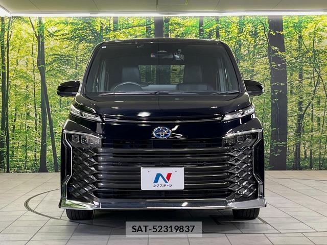 Toyota VOXY 2025-04 8219151-13
