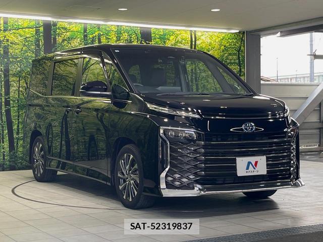 Toyota VOXY 2025-04 8219151-15