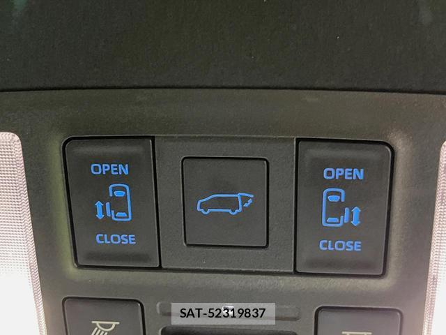 Toyota VOXY 2025-04 8219151-5