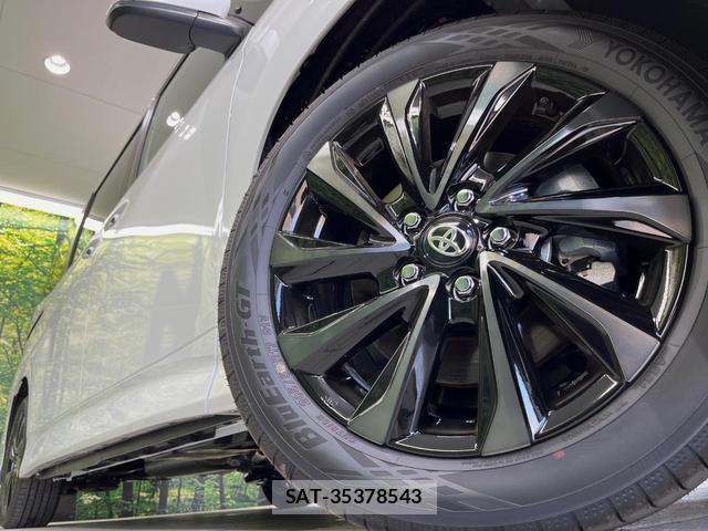 Toyota VOXY 2026-06 8219152-12