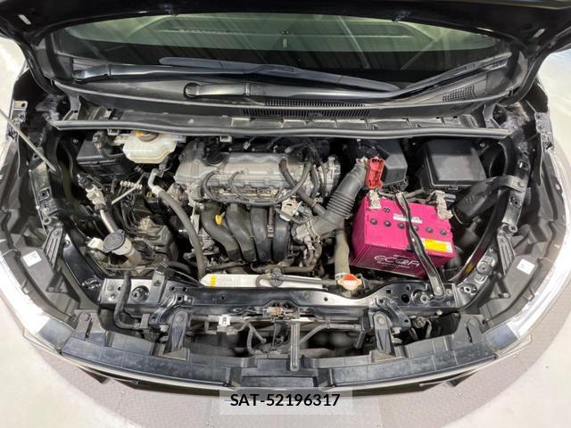 Toyota VOXY 2015-10 8219186-17