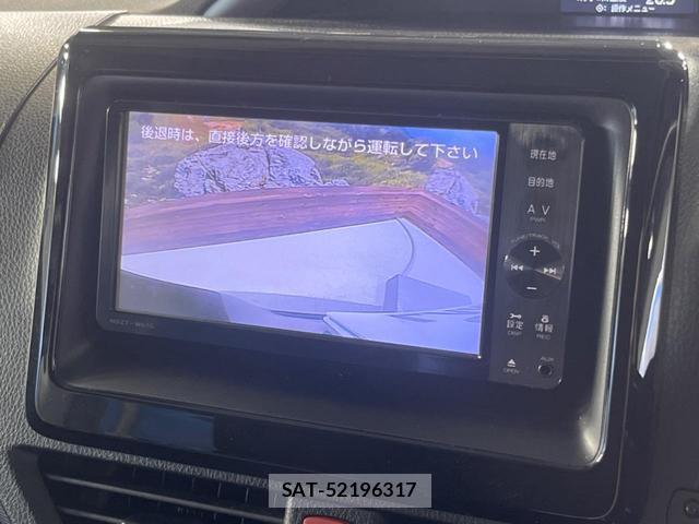 Toyota VOXY 2015-10 8219186-5
