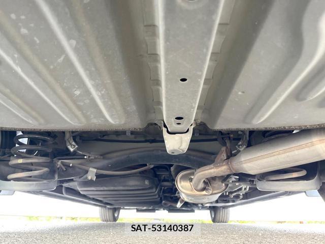 Toyota VOXY 2018-03 8219189-17