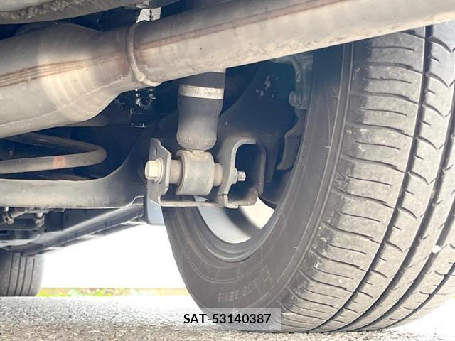 Toyota VOXY 2018-03 8219189-19