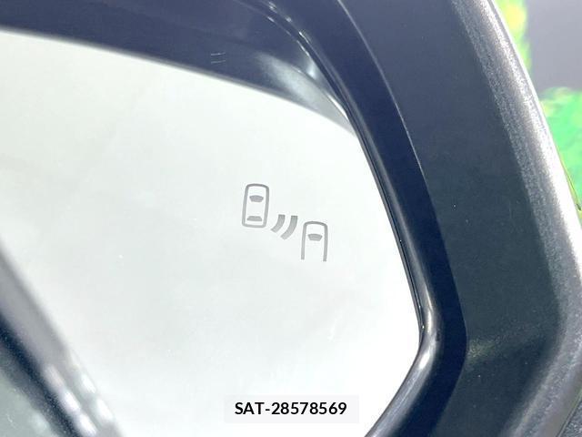 Toyota VOXY 2026-06 8219278-4