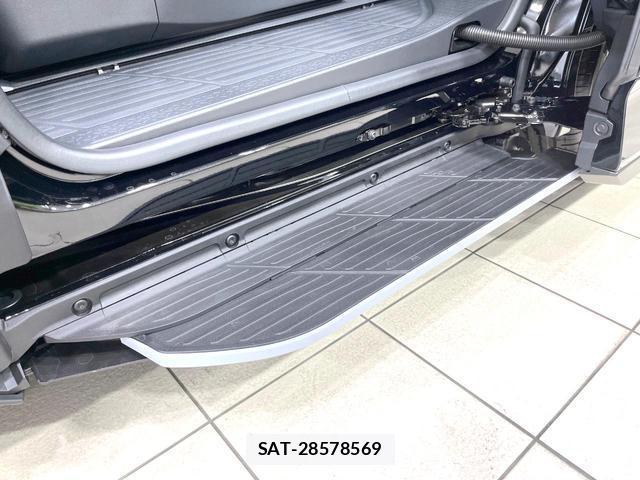 Toyota VOXY 2026-06 8219278-7