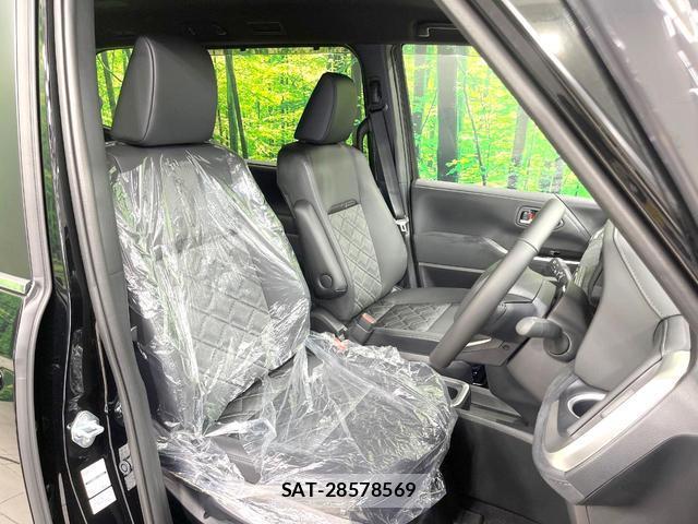 Toyota VOXY 2026-06 8219278-9