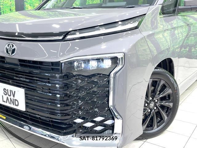 Toyota VOXY 2026-06 8219279-12