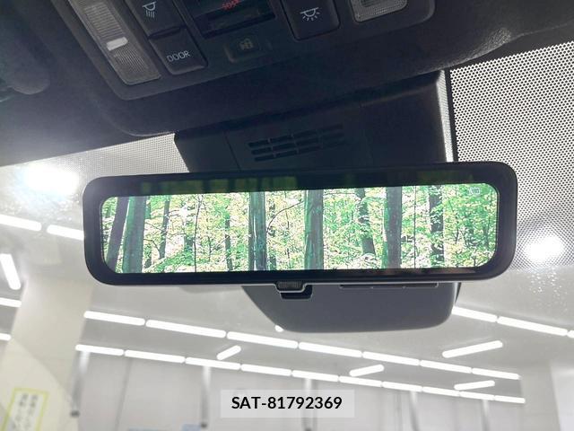 Toyota VOXY 2026-06 8219279-7