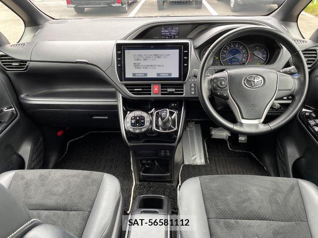 Toyota VOXY 2021-09 8219293-1