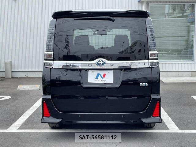 Toyota VOXY 2021-09 8219293-17