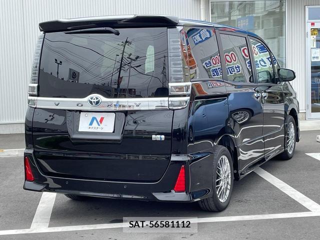 Toyota VOXY 2021-09 8219293-19
