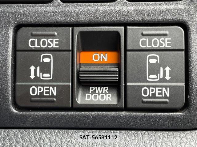 Toyota VOXY 2021-09 8219293-4