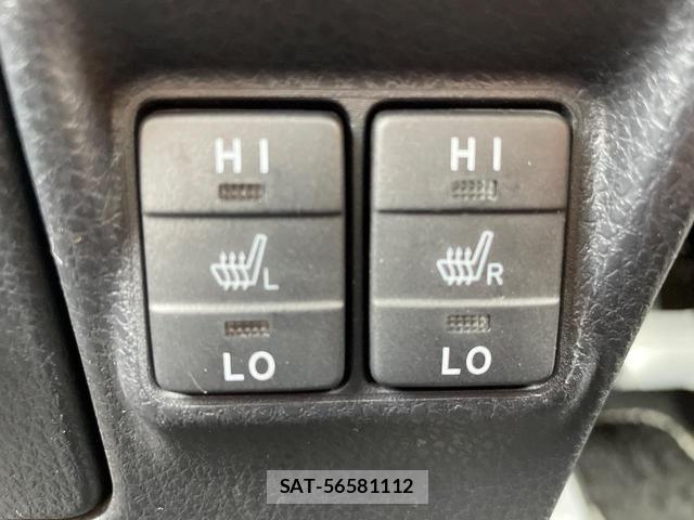 Toyota VOXY 2021-09 8219293-8