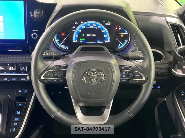 Toyota VOXY 2024-06 8219331-10
