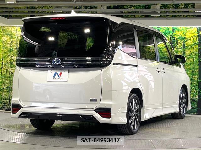 Toyota VOXY 2024-06 8219331-16
