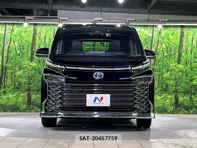 Toyota VOXY 2023-02 8219337-14