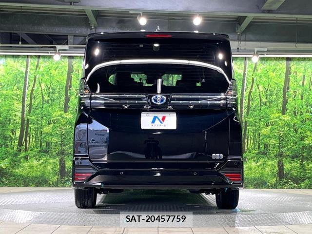 Toyota VOXY 2023-02 8219337-15
