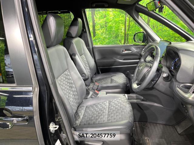 Toyota VOXY 2023-02 8219337-7
