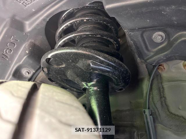 Toyota VOXY 2019-03 8219375-18