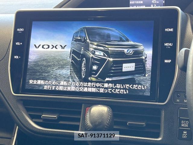 Toyota VOXY 2019-03 8219375-2