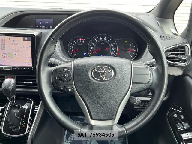 Toyota VOXY 2020-11 8219422-10