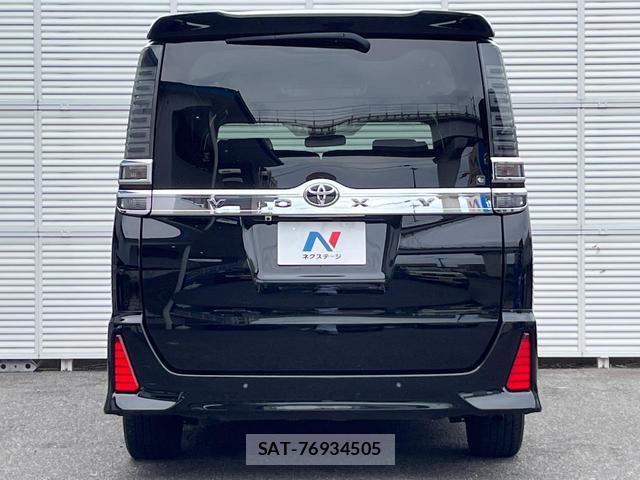 Toyota VOXY 2020-11 8219422-14