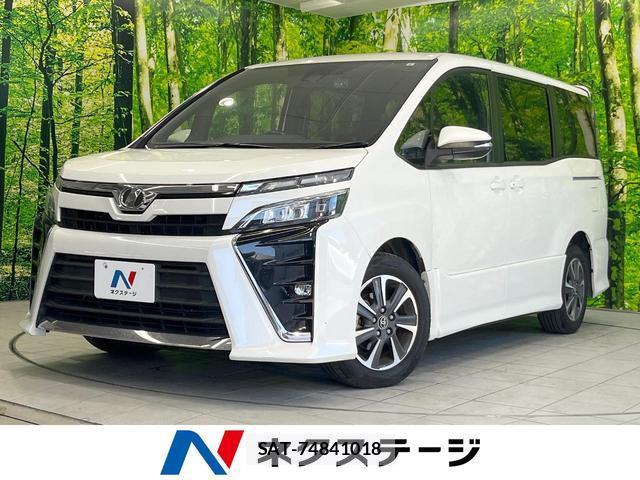 Toyota VOXY 2017-10 8219528-0
