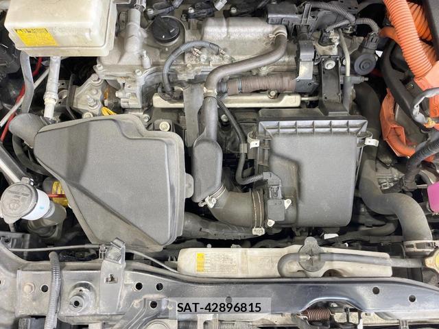 Toyota VOXY 2015-06 8219534-18
