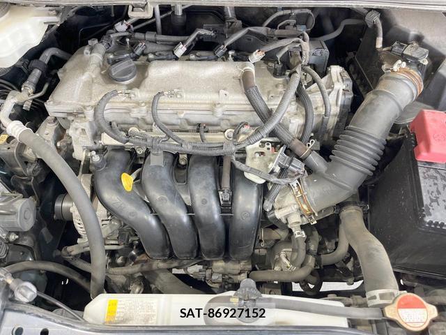 Toyota VOXY 2016-02 8219541-17