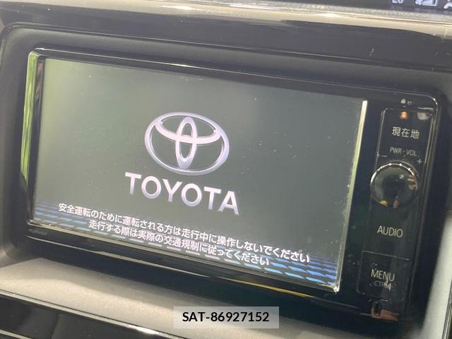 Toyota VOXY 2016-02 8219541-3