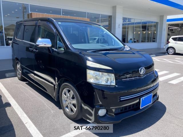 Toyota VOXY 2009-11 8219571-0