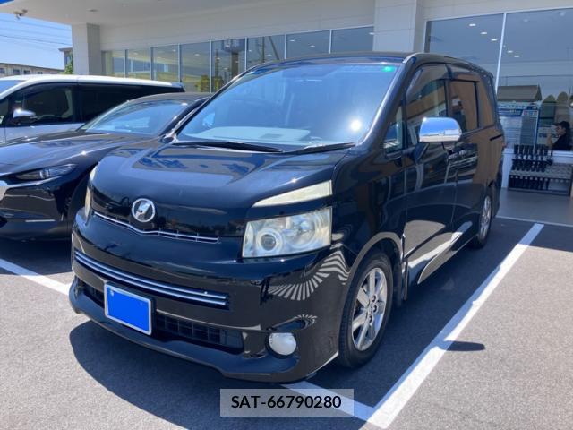 Toyota VOXY 2009-11 8219571-1