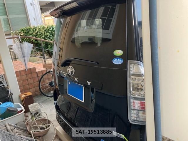 Toyota VOXY 2010-07 8219619-13