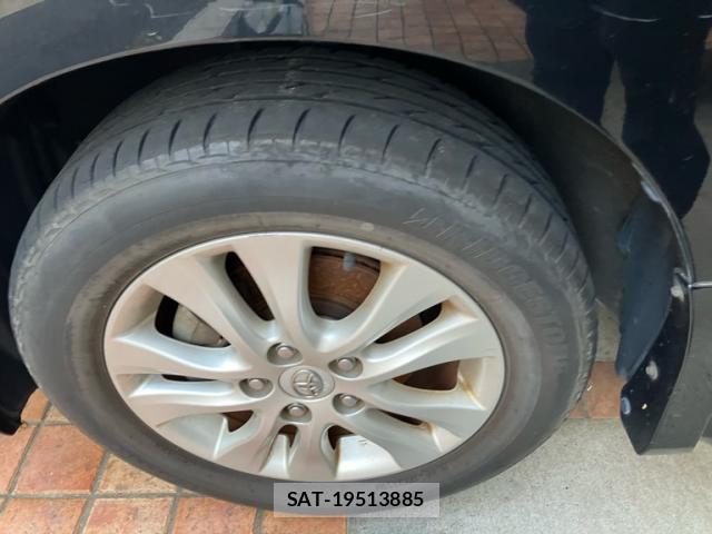 Toyota VOXY 2010-07 8219619-4