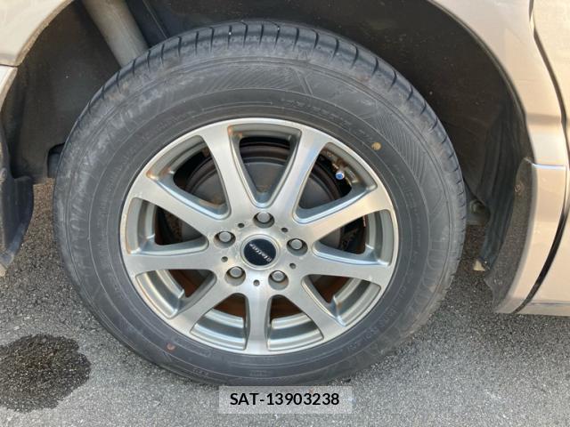 Toyota VOXY 2007-01 8219648-5