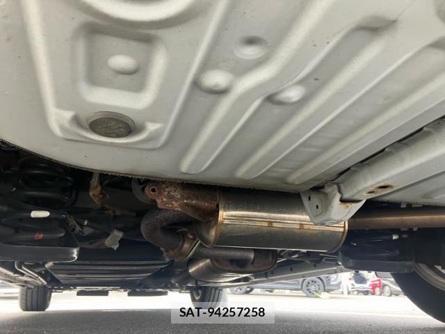 Toyota VOXY 2015-03 8219651-7